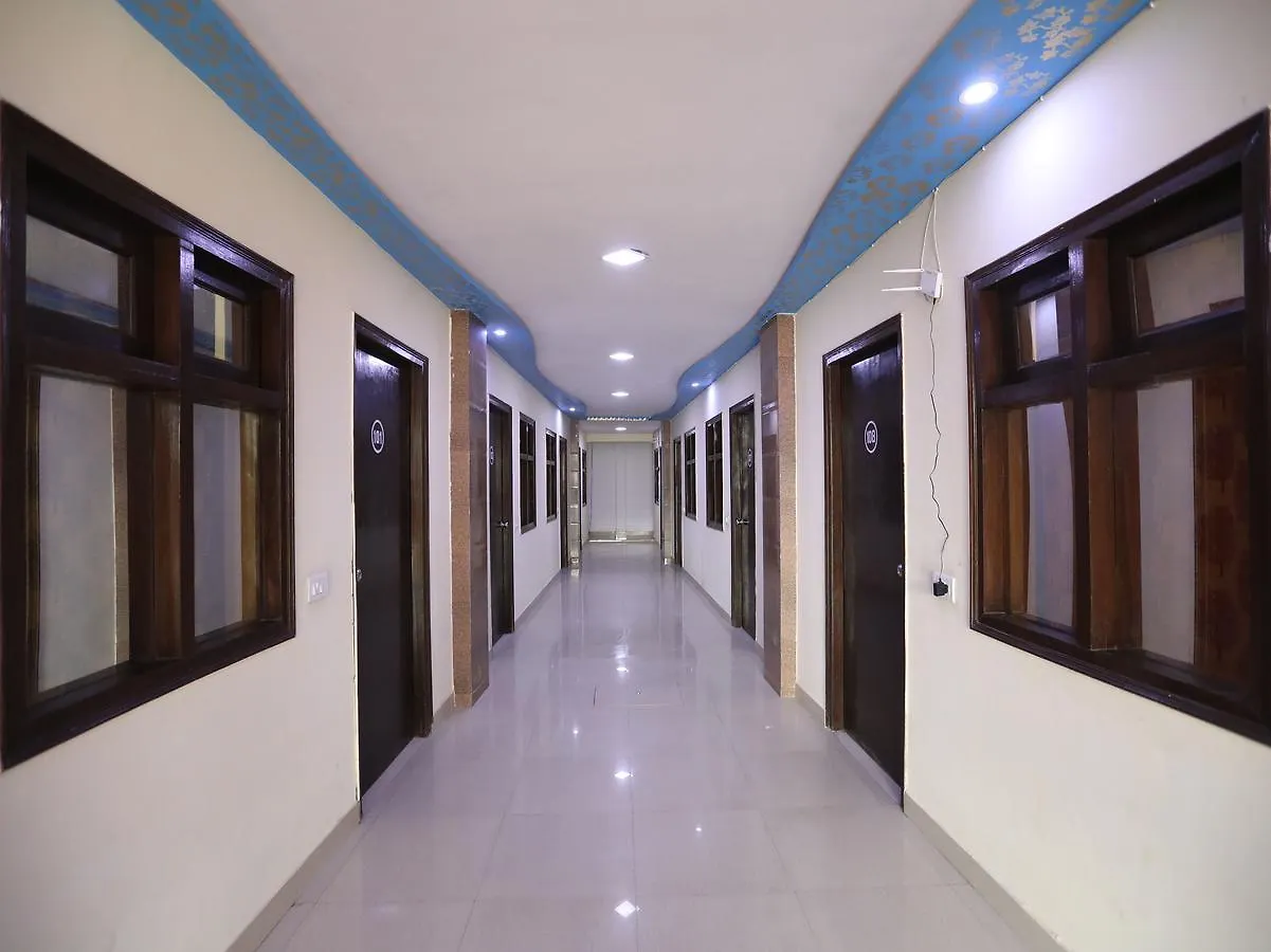 Oyo 11041 Hotel Taj Ansh Agra