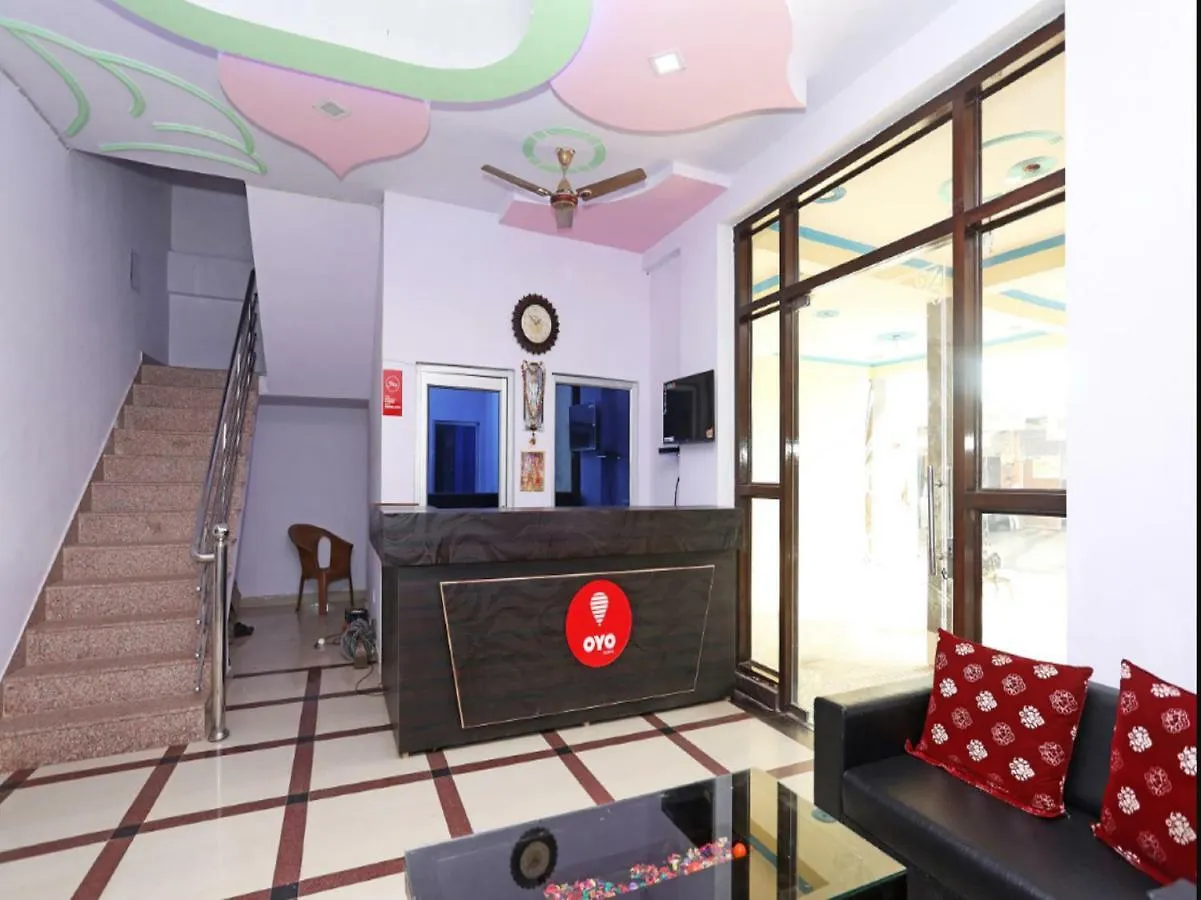 Oyo 11041 Hotel Taj Ansh Agra